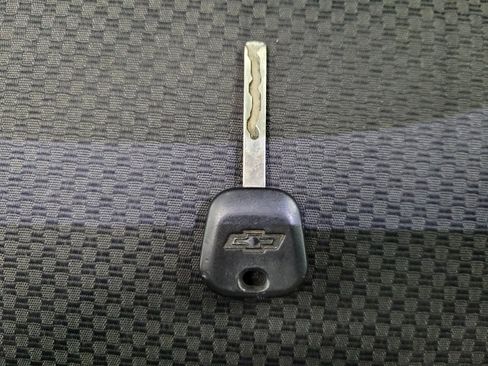 Used 2018 Chevrolet Silverado 1500 LT w/ All Star Edition image 32