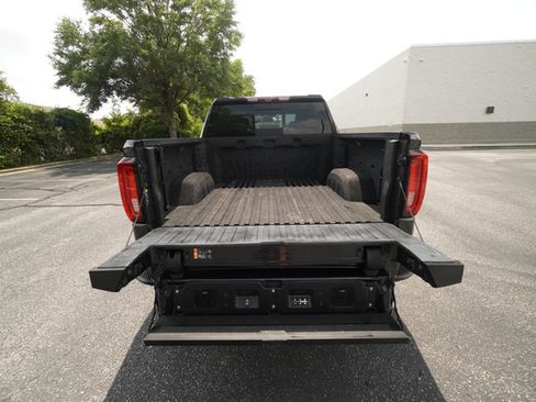 Used 2023 GMC Sierra 1500 Denali w/ Denali Reserve Package AWD/4WD image 12