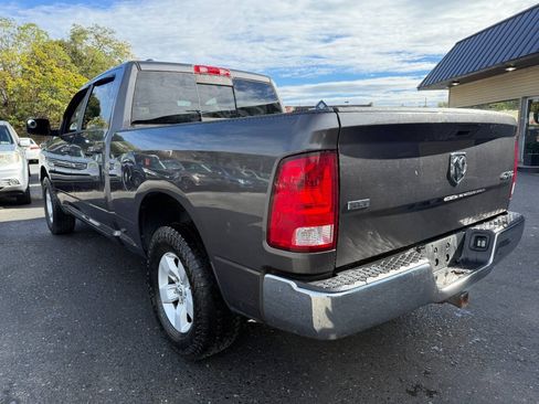 Used 2017 RAM 1500 Classic SLT AWD/4WD image 7