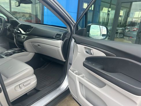 Used 2022 Honda Pilot Special Edition image 16