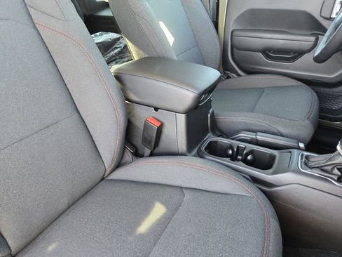 New 2026 Jeep Wrangler Rubicon w/ Xtreme 35 Tire Package image 10