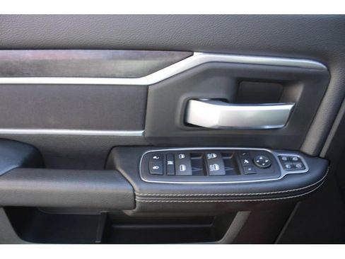 Used 2024 RAM 2500 Big Horn w/ Bed Utility Group image 20