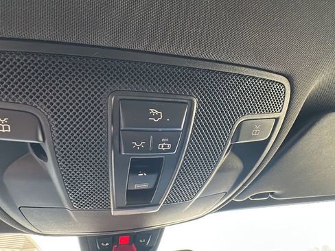 Used 2018 Mercedes-Benz GLA 250 image 28