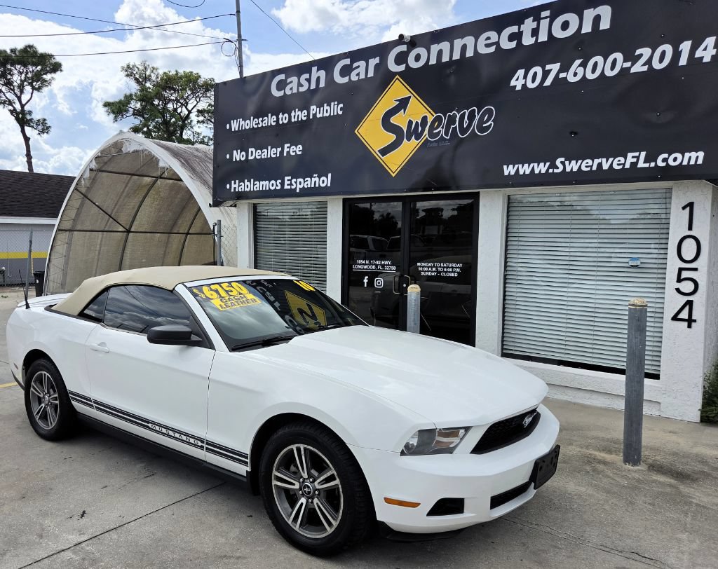 Used 2010 Ford Mustang Convertible RWD image 5