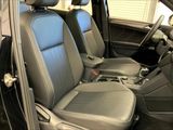 Used 2023 Volkswagen Tiguan SE R-Line image 6