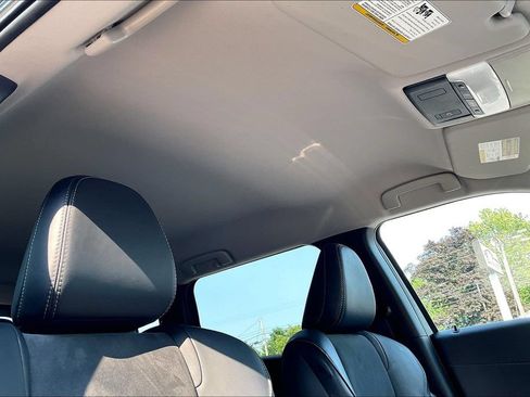 Used 2024 Mitsubishi Outlander SE AWD/4WD image 21