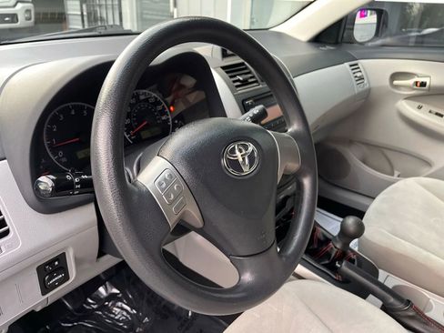 Used 2013 Toyota Corolla L image 11