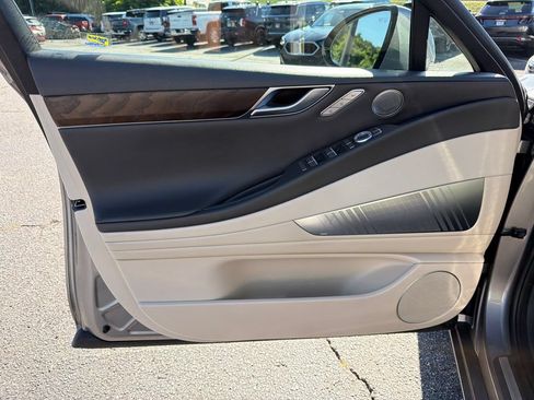 Used 2023 Genesis G80 2.5T w/ Advanced Package RWD image 10