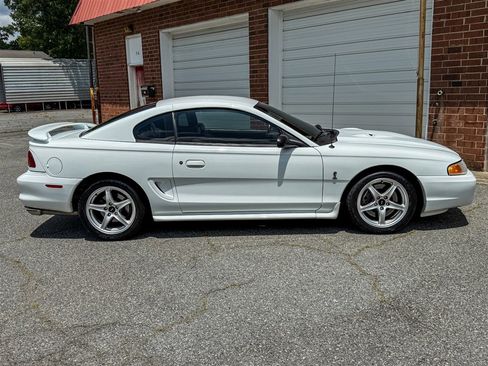 Used 1997 Ford Mustang Cobra RWD image 32