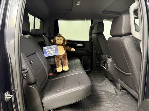 Used 2023 GMC Sierra 1500 SLT w/ SLT Premium Package image 33