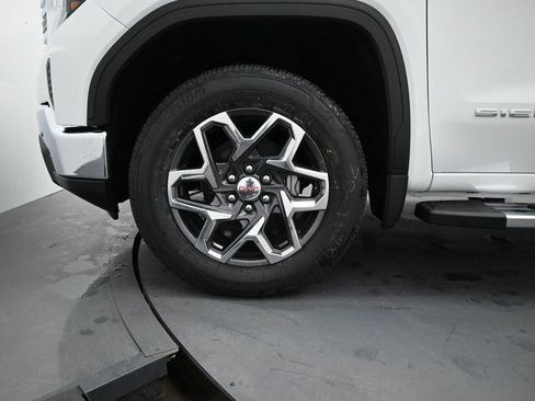New 2026 GMC Sierra 1500 SLT w/ SLT Premium Plus Package image 8