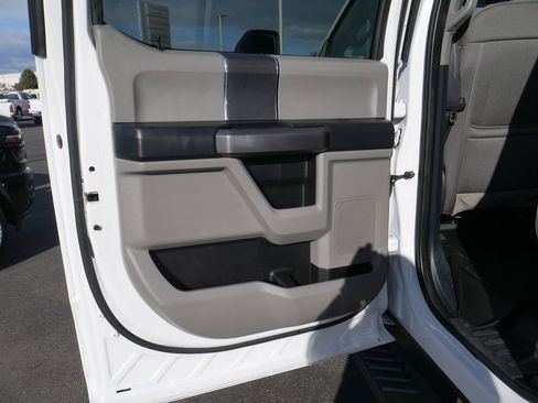 Used 2022 Ford F350 XLT w/ XLT Value Package image 17