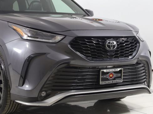 Used 2023 Toyota Highlander XSE image 40