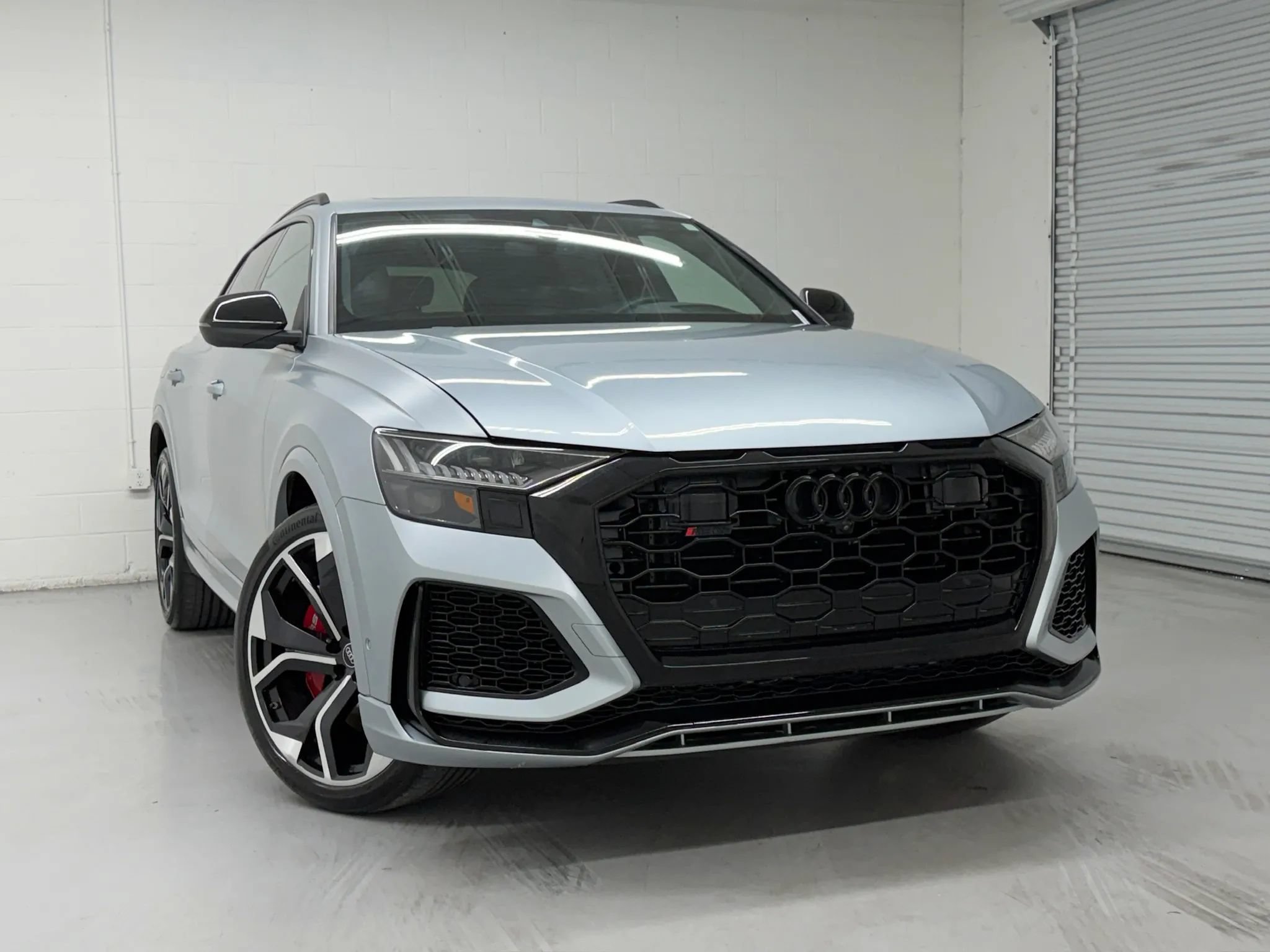 Used 2023 Audi RS Q8 w/ Black Optic Package AWD/4WD image 2