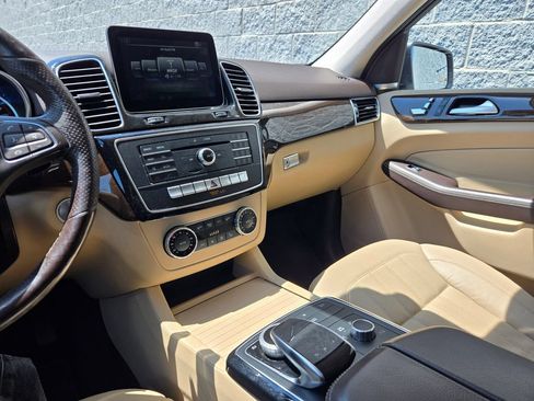 Used 2018 Mercedes-Benz GLE 350 4MATIC image 23