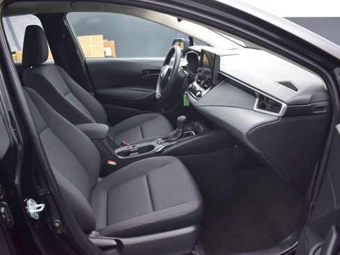 Used 2024 Toyota Corolla LE FWD image 10