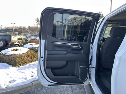 Used 2022 Chevrolet Silverado 1500 LT Trail Boss w/ Convenience Package II image 27