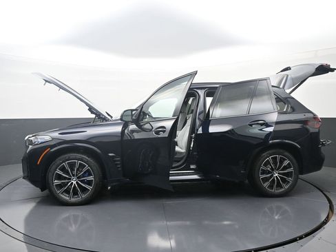 New 2026 BMW X5 M60i image 51