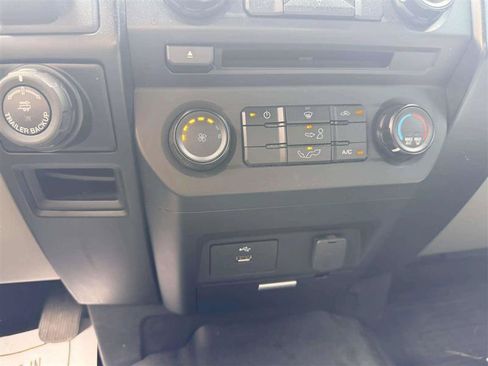 Used 2018 Ford F150 XL w/ Equipment Group 101A Mid RWD image 27