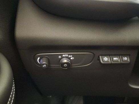 Used 2023 Buick Envision Avenir AWD/4WD image 23
