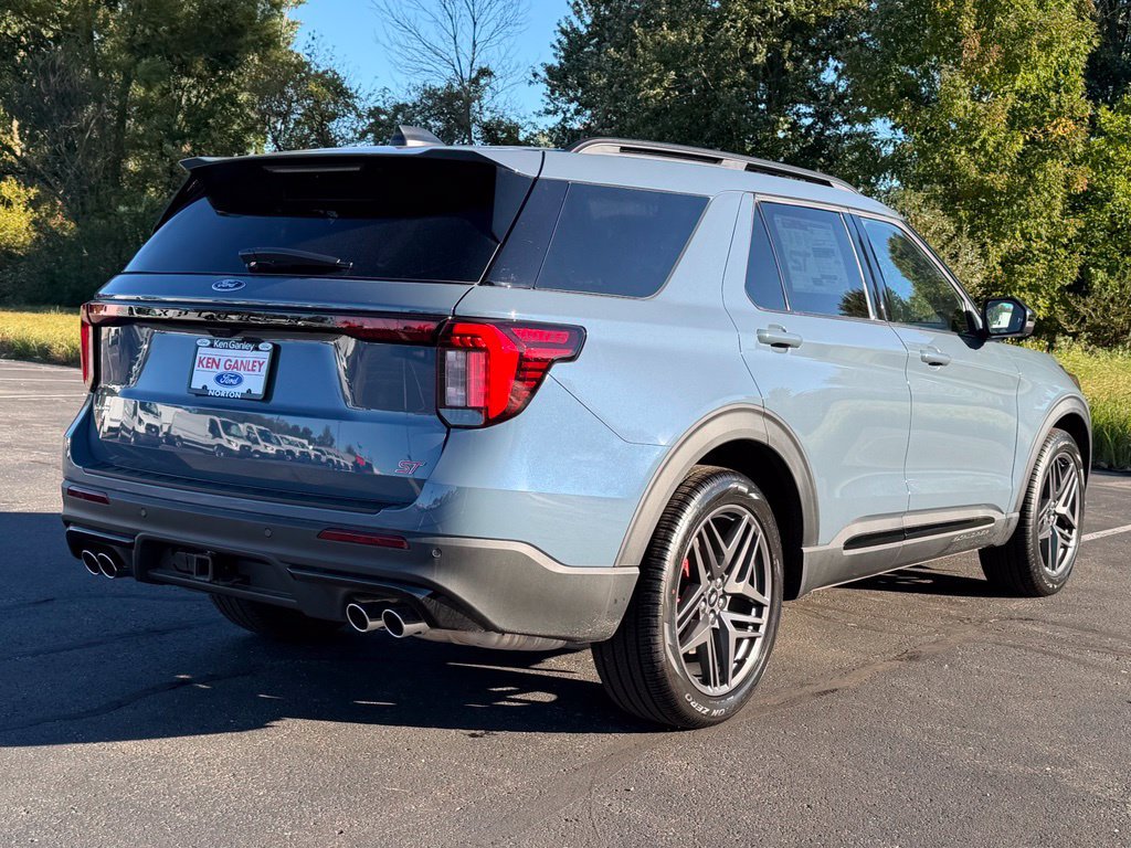 New 2026 Ford Explorer ST w/ Sun And Sound Package AWD/4WD image 9