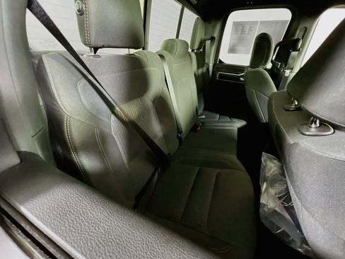 Used 2023 RAM 1500 Big Horn AWD/4WD image 25