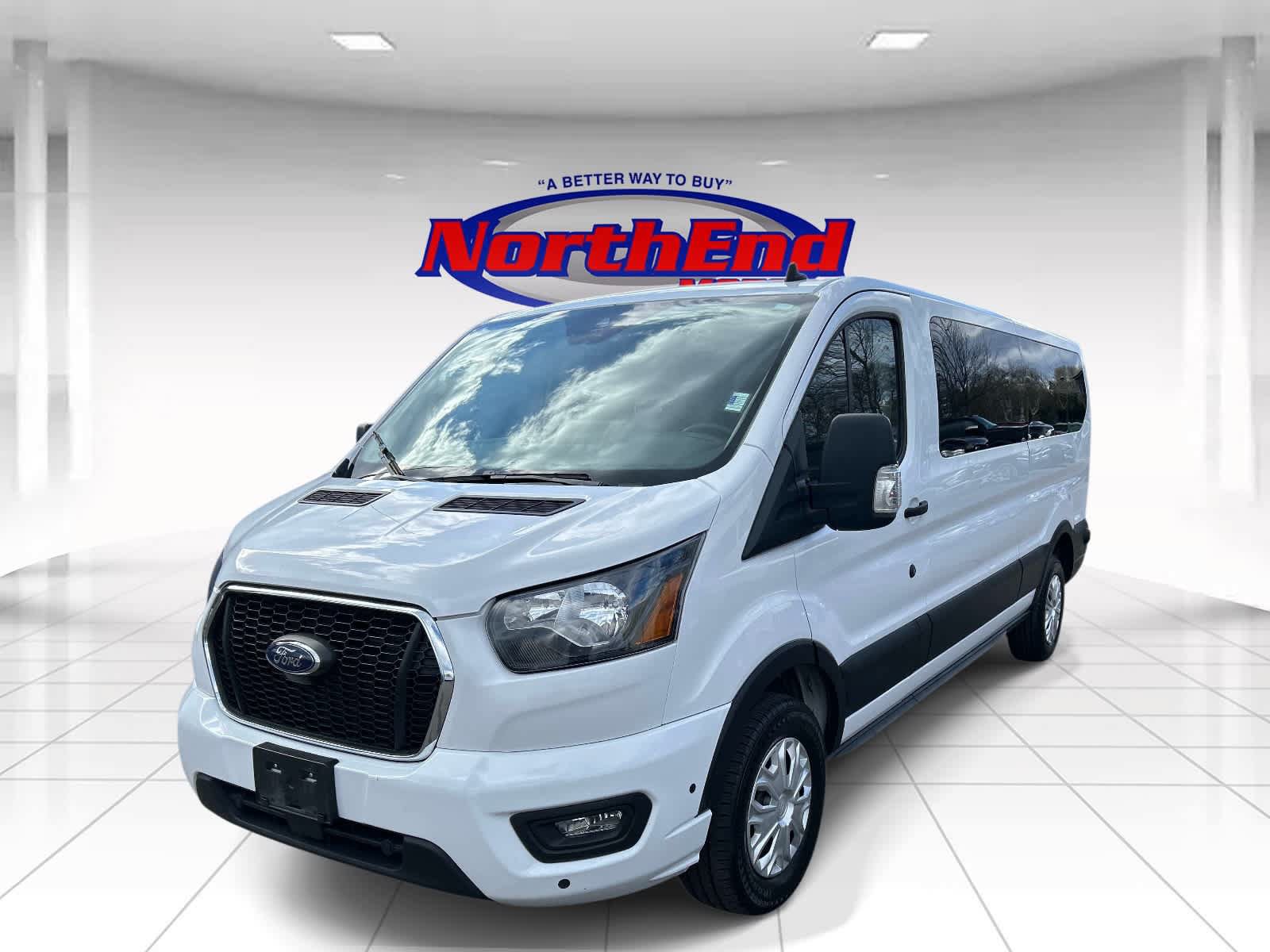 Used 2024 Ford Transit 350 XLT RWD image 7