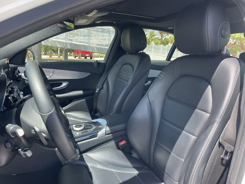 Used 2018 Mercedes-Benz C 300 Sedan image 2
