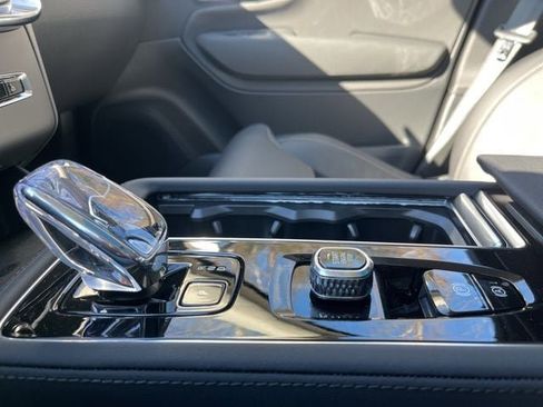 New 2026 Volvo XC90 T8 Ultra w/ Protection Package Premier image 34