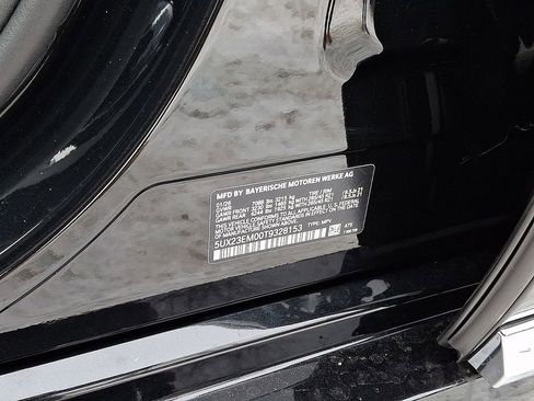 New 2026 BMW X7 xDrive40i w/ Premium Package image 7