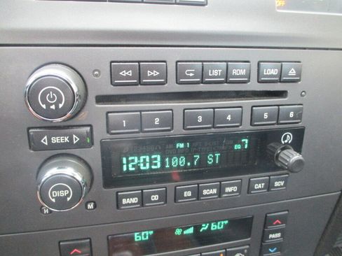 Used 2005 Buick LaCrosse CXS w/ Gold Convenience Package FWD image 30