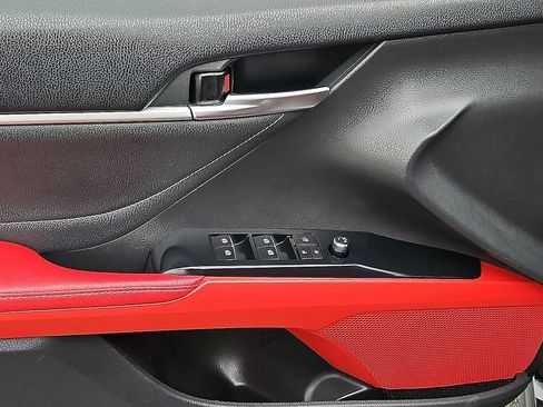 Used 2018 Toyota Camry XSE w/ Audio Package FWD image 19
