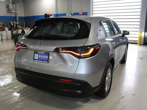 Used 2024 Honda HR-V LX image 39