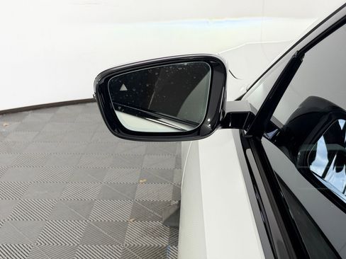 Used 2026 BMW 330i Sedan w/ M Sport Package image 22