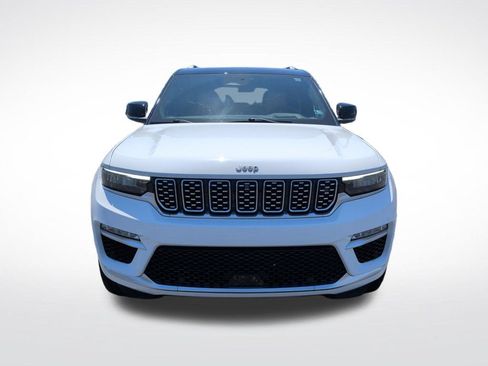 Used 2023 Jeep Grand Cherokee Summit AWD/4WD image 11