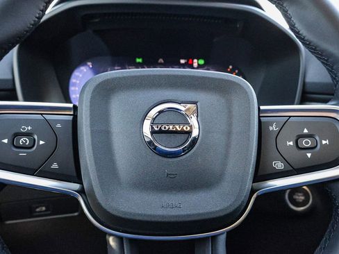 New 2026 Volvo XC40 B5 Core image 37