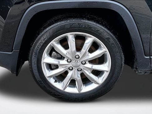 Used 2015 Jeep Cherokee Limited image 34