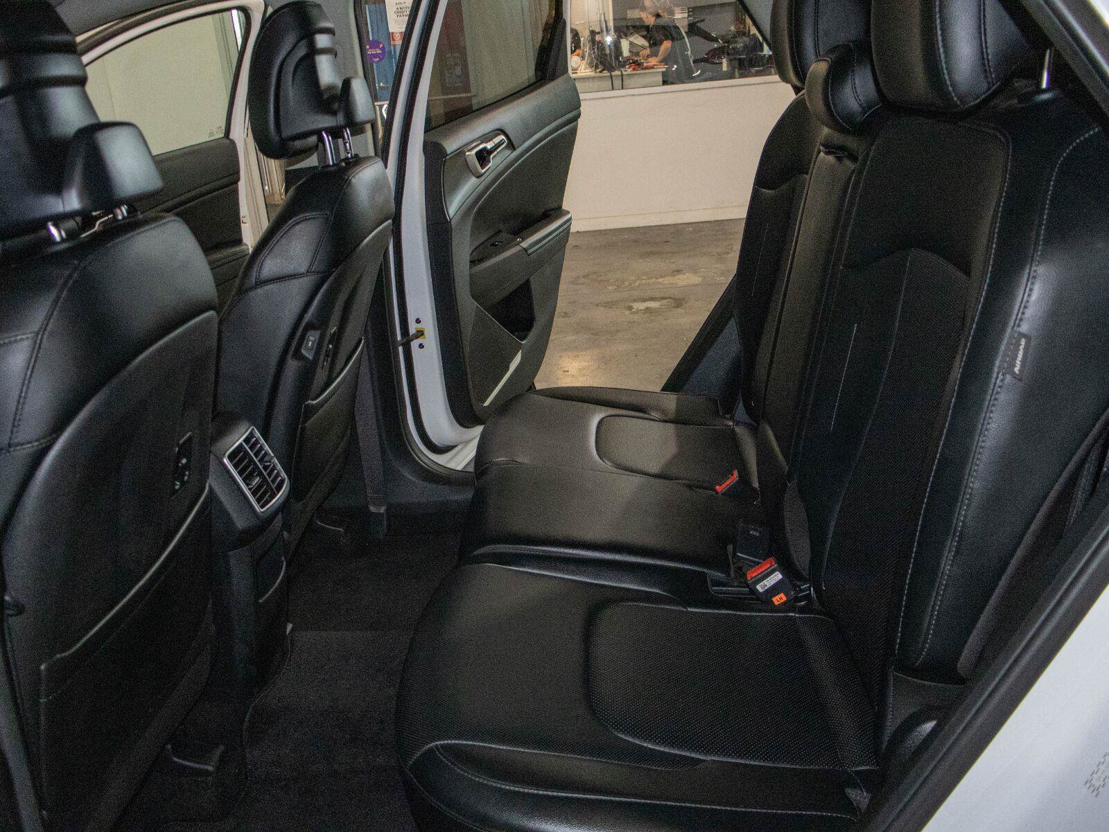 Used 2024 Kia Sportage EX FWD image 14