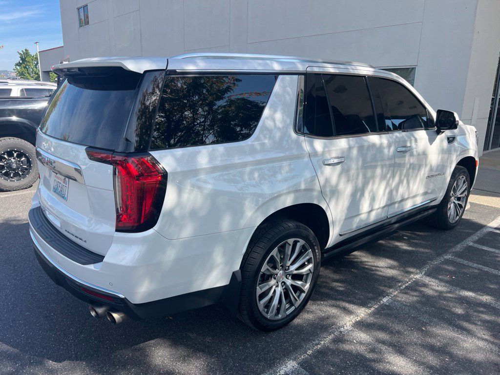 Used 2021 GMC Yukon Denali w/ Denali Ultimate Package AWD/4WD image 2