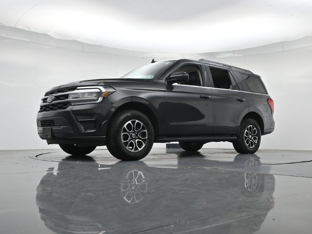Certified 2024 Ford Expedition XLT RWD image 39