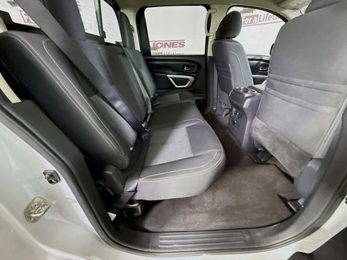 Used 2018 Nissan Titan SV w/ SV Convenience Package AWD/4WD image 29