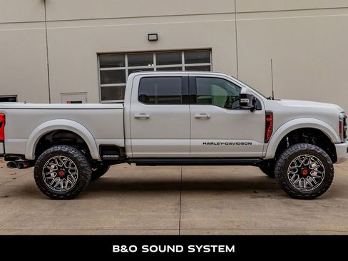 Used 2023 Ford F250 Lariat w/ Lariat Ultimate Package AWD/4WD image 10