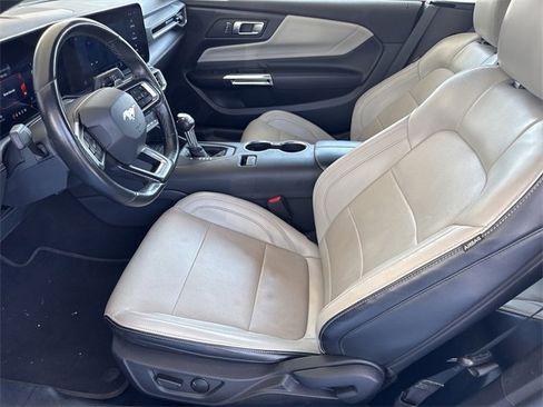 Used 2024 Ford Mustang GT Premium image 13