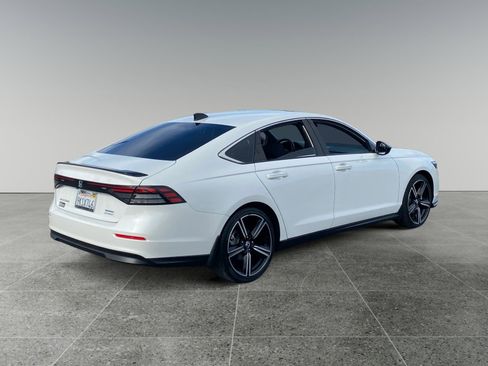 Used 2024 Honda Accord Sport image 5