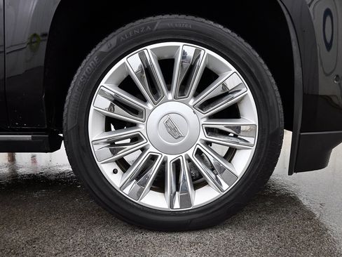 Used 2020 Cadillac Escalade ESV Platinum image 39