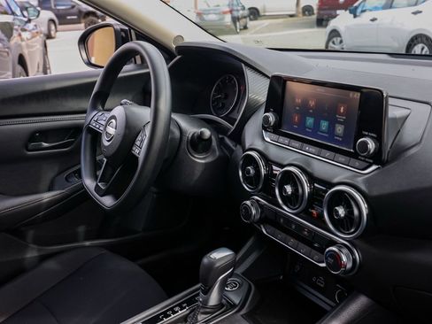 Used 2025 Nissan Sentra S image 19