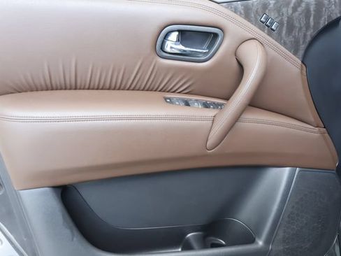 Used 2023 Nissan Armada Platinum w/ Captain's Chairs Package RWD image 11