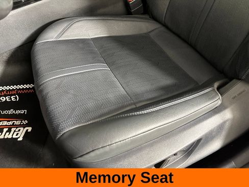 Used 2025 Toyota Camry XSE w/ Premium Plus Package AWD/4WD image 16