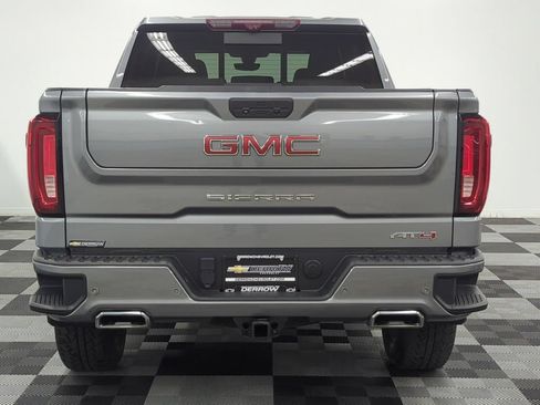 Used 2021 GMC Sierra 1500 AT4 w/ AT4 Premium Package AWD/4WD image 7