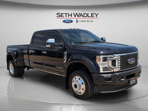 Certified 2022 Ford F450 Platinum w/ FX4 Off-Road Package AWD/4WD image 1